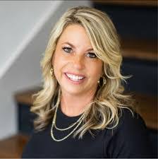 Tammie Hensley's Instagram, Twitter & Facebook