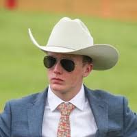 Larry Fenwick's Instagram, Twitter & Facebook