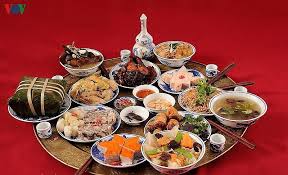 Dù phải đón năm mới trong khu cách ly nhưng nơi đây hơi ấm ngày tết vẫn đong đầy. Ä'áº§m áº¥m Mam CÆ¡m Táº¥t Nien Chiá»u 30 Táº¿t