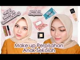 Meski demikian, kamu akan tetap terlihat cantik dan elegan. 10 Tutorial Makeup Sederhana Bagi Pemula Untuk Acara Penting