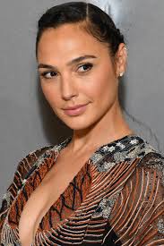 Born 30 april 1985) is an israeli actress, producer, and model. Gal Gadot Will Play Hedy Lamarr In A New Showtime Limited Series Vanity Fair