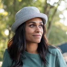 Top small brim hat New Arrivals