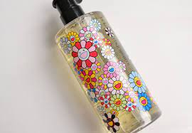 This hair oil moisturises, protects, and adds enviable shine to dull locks. Hair Shu Uemura Murakami Wonder Worker Essence Absolue Nourishing Oil And Cleansing Oil Shampoo Cosmetic Proof Vancouver Beauty Nail Art And Lifestyle Blog