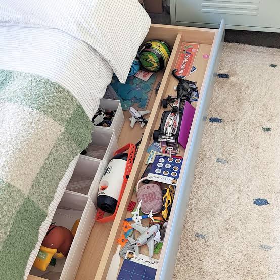 24 Under Bed Storage Ideas for Small Bedrooms No One Shares Because They Use Space People Forget Exists
