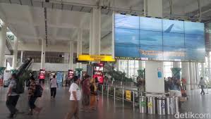 Bandar udara internasional kualanamu (bahasa inggris: 9 Investor Asia Dan Eropa Minati Proyek Bandara Kualanamu Rp 11 T