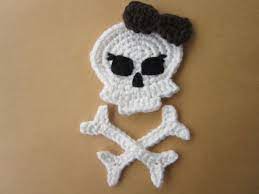 Beim häkeln ist mehr drin als nur topflappen! Totenkopf Hakeln Applikation Gruselig