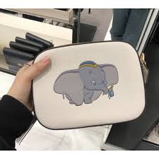 For disney fashion news, beauty tutorials, lifestyle releases and chic crafts, there's disney style! Original From Hk Coach Disney X Coach Camera Bag With Dumbo Shopee Malaysia
