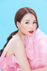 Sam bật mí 8 màu son dịp Tết cho phái đẹp