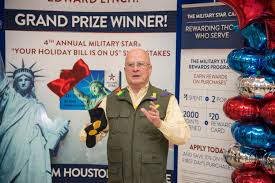 Vietnam Veteran Has Holiday Bill Paid Off At Fort Sam Houston Exchange Joint Base San Antonio News