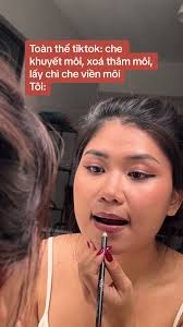 Makeup Application Tips in a Cozy Personal Space