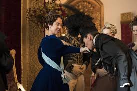 She has been married to laurence akers since august 4, 2015. Bild Zu Suranne Jones Bild Sofie Grabol Suranne Jones Filmstarts De