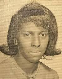 Earlene Henry's Instagram, Twitter & Facebook