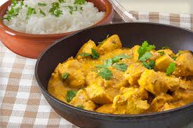 La mezcla puede ser muy variada, incluso picar o no. Pollo Al Curry Con Pina Y Coco Receta De Divina Cocina