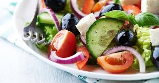 Recette De Salade Grecque Minceur Tomates Feta Et Olives Recette Recette Grecque Salade Grecque Recette Salade