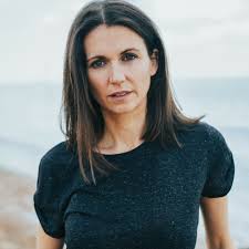 Happy Hours (TV Series 2022– )