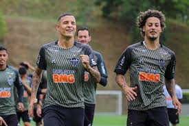 Dani alves (sao paulo), gabriel menino (palmeiras), guilherme arana (atlético mineiro), gabriel magalhães. Guilherme Arana Cobra Mais Equilibrio Em Campo Do Galo E Confia Na Retomada Da Lideranca Istoe Independente