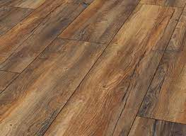 laminaat stockwood bruin eik 8 mm laminaat met een brede plank en v groef laminaat vloeren eiken vloeren