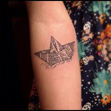 Pin By Ana Carolina On Ink Sink Skin Origami Tattoo Tattoos Boat Tattoo