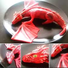Modelage Pate A Sucre Fondant Dragon Game Of Thrones Cake Design Gateau Gateau Game Of Thrones Game Of Thrones Anniversaire Recette Cake Design