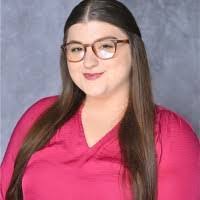 Gina Cioffi's Instagram, Twitter & Facebook