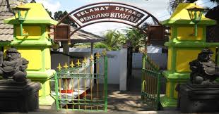 Jun 07, 2021 · dia menjelaskan, revisi intruksi bupati (inbup) semarang no.13/2021 di antaranya mengatur tidak diperbolehkannya menyelenggarakan acara hajatan, pembatasan wahana wisata, dan pembatasan jam operasional restoran hingga pukul 21.00. Rf5yucc7yxr6bm