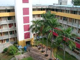 The following university rankings are presented: University Of Technology Mara