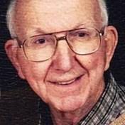 Kathy Deis's Instagram, Twitter & Facebook