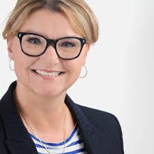 Manuela Herbert's Instagram, Twitter & Facebook