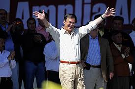 Ebrard or ébrard is a surname. Marcelo Ebrard El Izquierdista Metodico Que Quiere Gobernar Mexico Mexico Elmundo Es