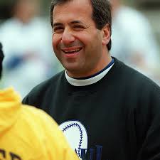 Lou Henson, who coached Illinois basketball to 12 NCAA Tournaments and the  1989 Final Four, dies at 88