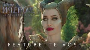 Comme tous les américains, célébrités y compris, angelina jolie fête halloween. Malefique Le Pouvoir Du Mal Featurette Le Retour D Angelina Jolie Disney Be Youtube