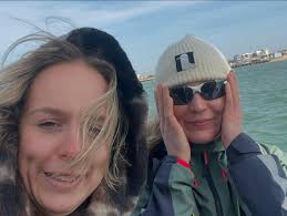 Ella Noble (@els_l2001) • Instagram photos and videos