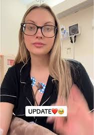 Julie Kephart's Instagram, Twitter & Facebook