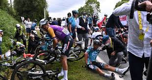 A spectator with a sign caused a massive, crazy pileup saturday during the tour de france. 4venljfa8qmrbm