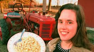 Meet The Real Annie Behind Annie's Homegrown Mac And Cheese (Yes, She's An  Actual Person)