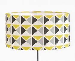 There are 713 abat jour for sale on etsy, and they cost 47,22 € on average. Grand Abat Jour 1930 Jaune Gris Noir L45xh22cm 115