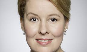 Cdn.businessinsider.de franziska giffey, mit der karsten giffey seit 2008 verheiratet ist, äußerte sich bislang nicht zu dem fall und verweist auf ihre privatsphäre. Wer Rastet Der Rostet Menschen 60plus Die Durch Bewegung Begeistern