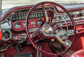 Pin By Selbey On Dashboards Pontiac Bonneville Retro Cars Pontiac Cars