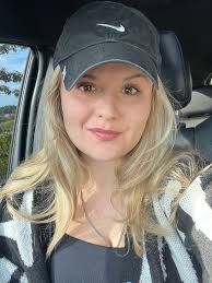 Rebecca (@rebecca.erazo) • Instagram photos and videos