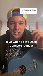 Replying to @travisvisvisvis The lyrics to this song is DEEP! #dayesmusic  #jackjohnson #jackjohnsoncover #acousticcovers #coffeehousevibes