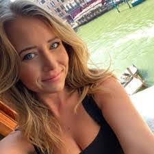 Hannah Lagrange's Instagram, Twitter & Facebook