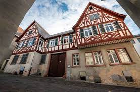 We did not find results for: Vettel Verkauft Sein Denkmalgeschutztes Anwesen Heppenheim Nachrichten Und Informationen