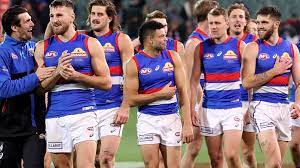 The official athletics website for the montana western bulldogs. Afl News Western Bulldogs Forced Into Isolation After Staffer Attends Exposure Site