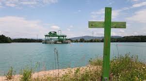 Baggersee — der baggersee, n (aufbaustufe) künstlich angelegter see, der durch den abbau von kies oder sand entstanden ist beispiel. Kaum Noch Badegaste Am Waltersweierer Baggersee Baden Online Nachrichten Der Ortenau Offenburger Tageblatt