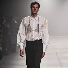 Gucci Muzhskaya Kollekciya Osen Zima 2020 Buro Ответы на все вопросы вы найдете в этой статье. gucci muzhskaya kollekciya osen zima