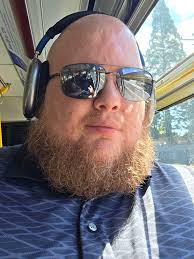 Gamer seeks partner in Oregon