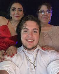 Ted Stapleton-Partida (@bigtedftw) • Instagram photos and videos