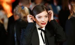 Thereportoftheweek On Twitter Also Not Me However I Don T Mind The Comparison Lorde Is A Fantastic Artist