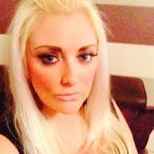 Vicky Parry (@VickyParry_X)