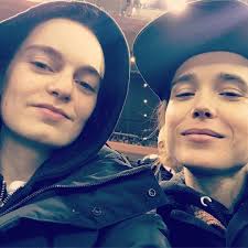 21 февраля 1987 года, галифакс. Shlyu Vsem Lyubov Zvezda Nachala Ellen Pejdzh Opublikovala Chuvstvennoe I Pikantnoe Foto S Zhenoj 123ru Net